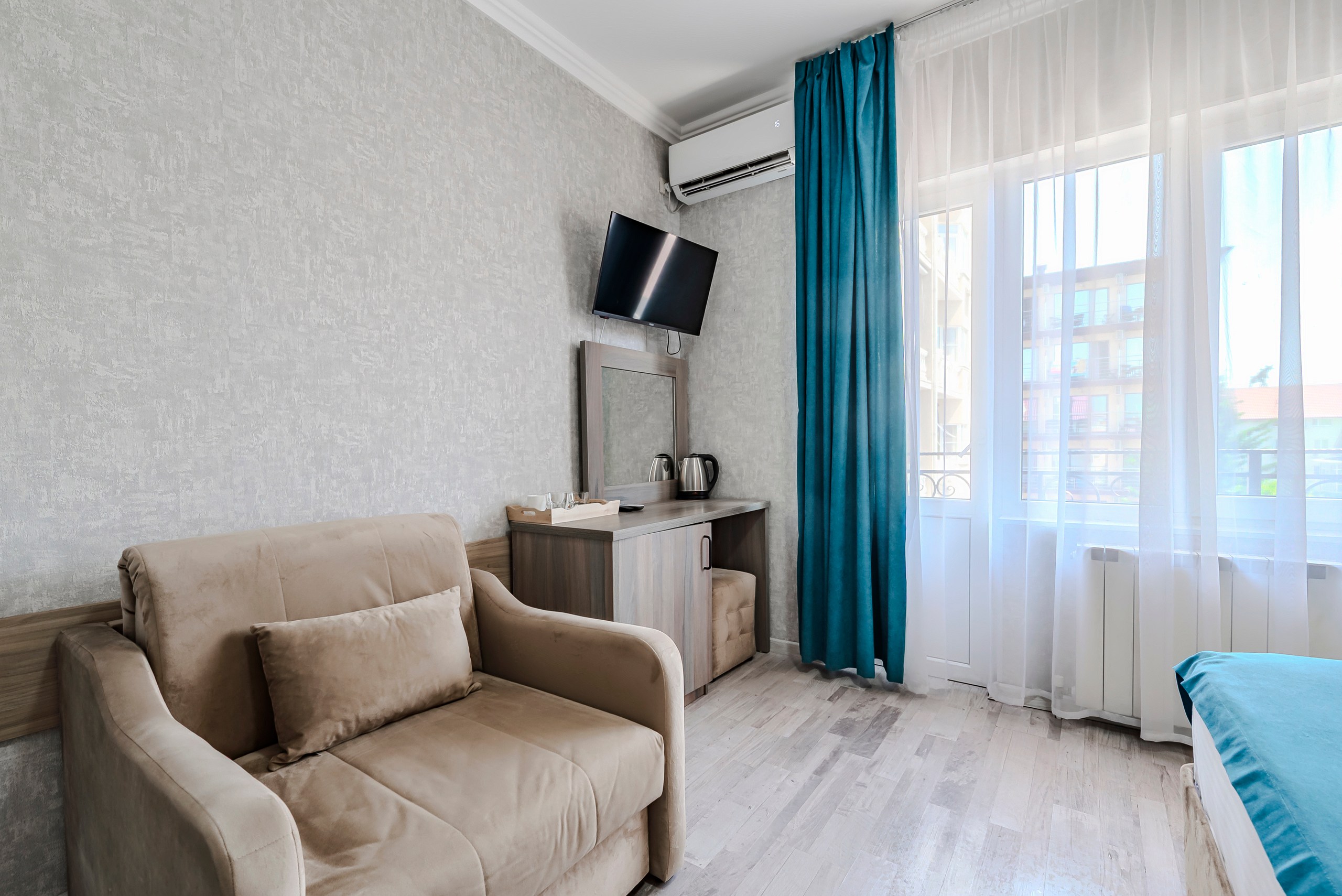 SHA_6521-HDR_resized